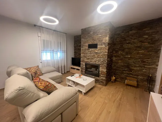 ESPECTACULAR FINCA CON CHALET A 5 MIN DE PONFERRADA — 41