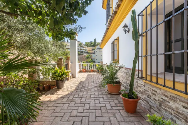 Chalet 4 habitaciones 347m² en venta - Marbella — 23