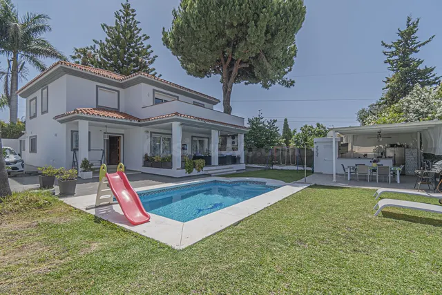 Chalet 5 habitaciones 275m² en venta - Marbella - foto 2