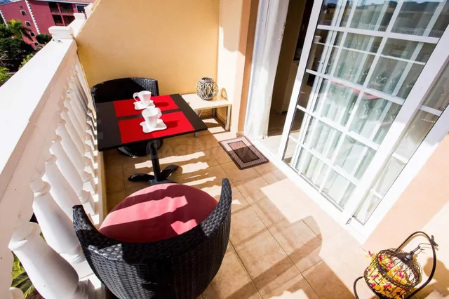 EXCLUSIVO APARTAMENTO DE 2 DORMITORIOS EN VENTA JUNTO AL MAR — 14