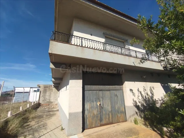 Casa Espaciosa en El Esparragal - Oportunidad de Reformar po