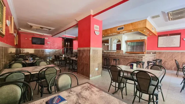 LOCAL ACONDICIONADO Y EQUIPADO COMO BAR EN CALLE DEL MAESTRO - foto 4