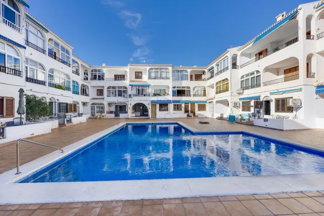 Spacious Apartment in Lomas de Mar, Torrelamata — 31