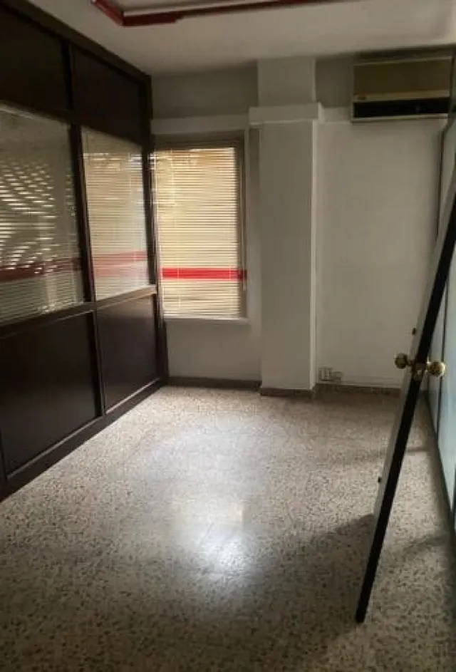 LOCAL en VENDA a IGUALADA - Zona POBLE SEC — 9