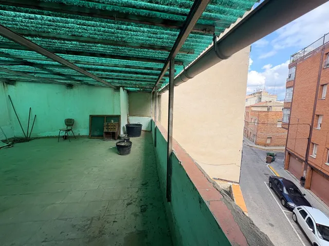 Fantastica Casa en Santa Margarida de Montbui  con almacen muy amplio y  dos terrazas solarium. — 21