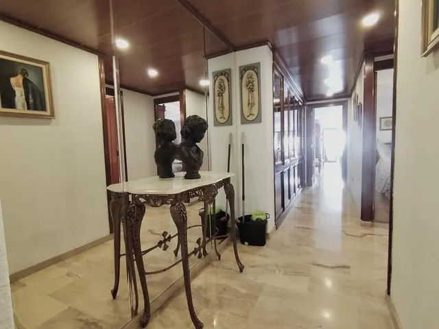Soberbio piso en Avenida Ramón y Cajal — 15