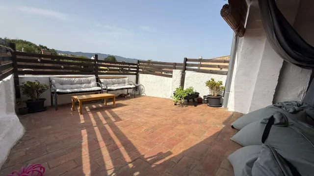 Auténtica casa de pueblo de 275 m2 con bóveda catalana y gra - foto 4