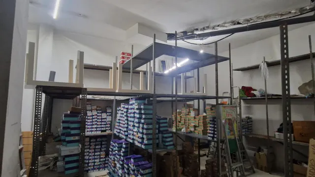 Local comercial con amplio escaparate en Puerta del Sur — 20