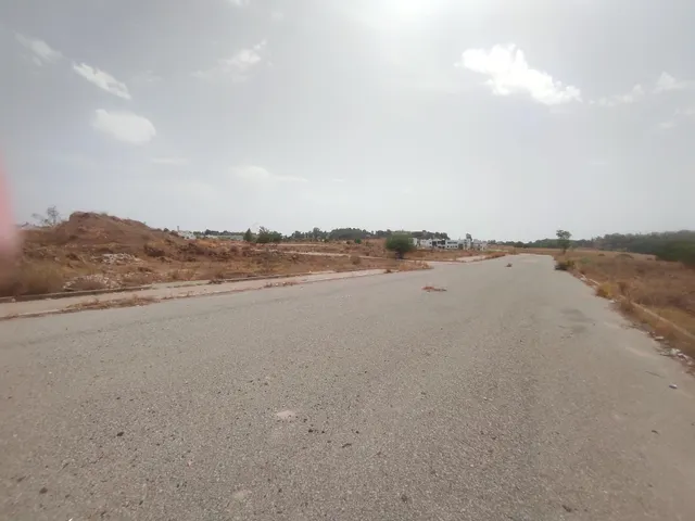 SUELO SIN EDIFICAR EN LAS LOMAS. FUTURO PROYECTO DE INVERSIÓN — 5