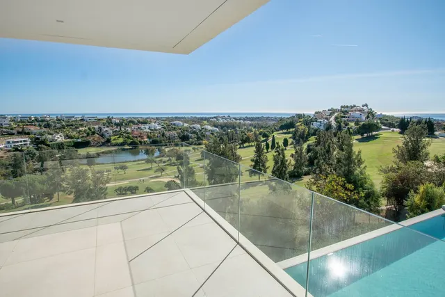 Chalet 5 habitaciones 616m² en venta - Costa del Sol — 48
