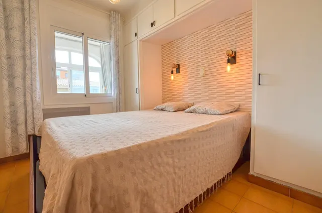 Apartamento 2 habitaciones 62m² en venta - Centre — 25