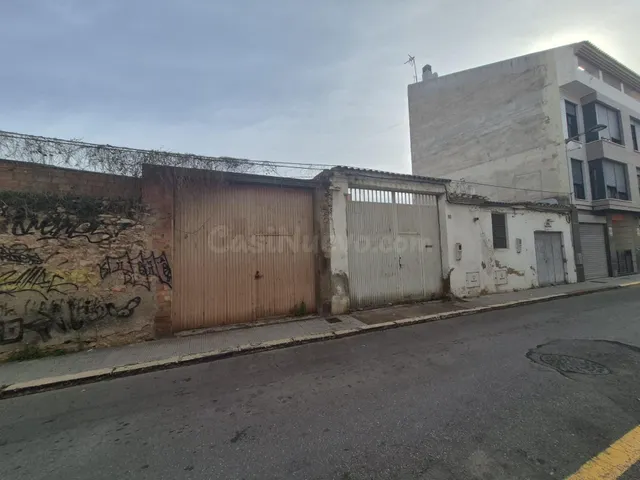 LOCALES COMERCIALES ZONA LA PANDEROLA — 5