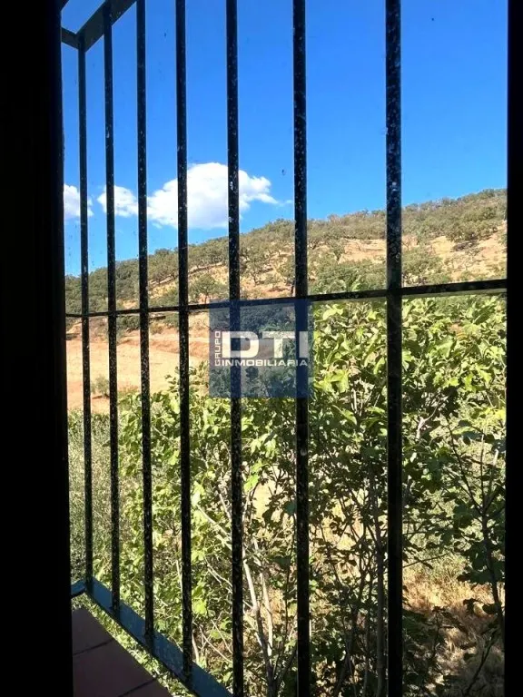 Casa de pueblo en las cefiñas — 34