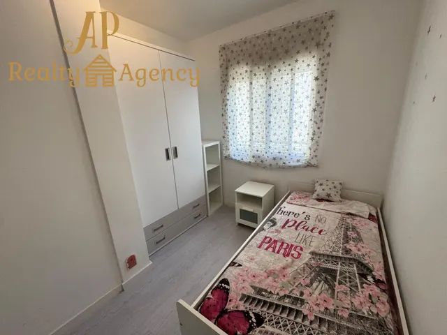 ALQUILER TEMPORAL de  fantástica vivienda situada en Benetússer, de 3 habitaciones, 2 baños, y garaje. — 28