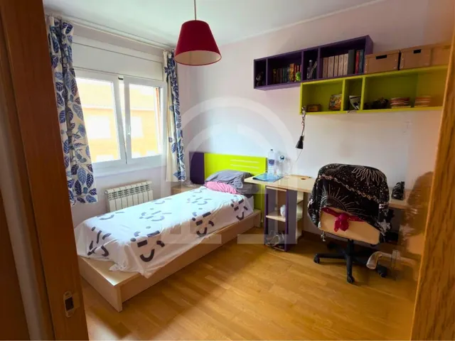 Casa unifamiliar de 180 m2 con jardín, terrazas y garaje en zona centro — 18
