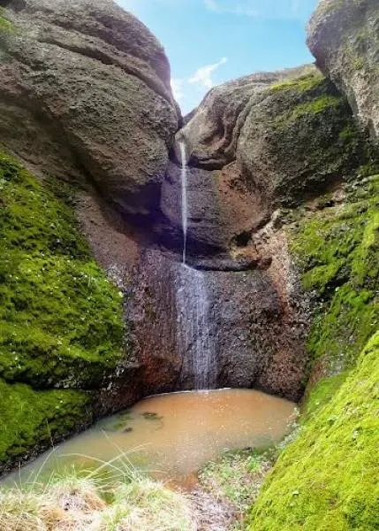 IDEAL INVERSORES - PUEBLO RUSTICO EN HENAREJOS — 47