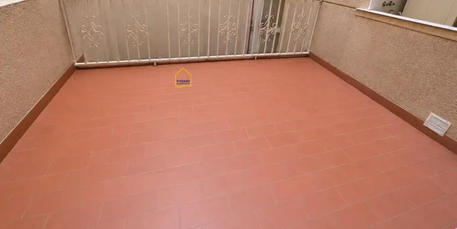 Piso de 4 dormitorios, patio y garaje a la venta en Cervantes — 10