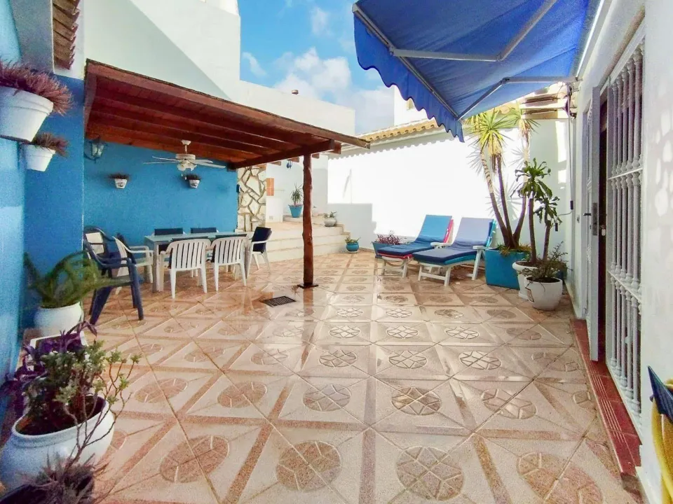 Casa de Pueblo 4 habitaciones 265m² en venta - Pueblo