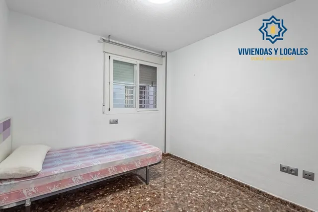 PISO CON GARAJE EN ALBOLOTE — 15