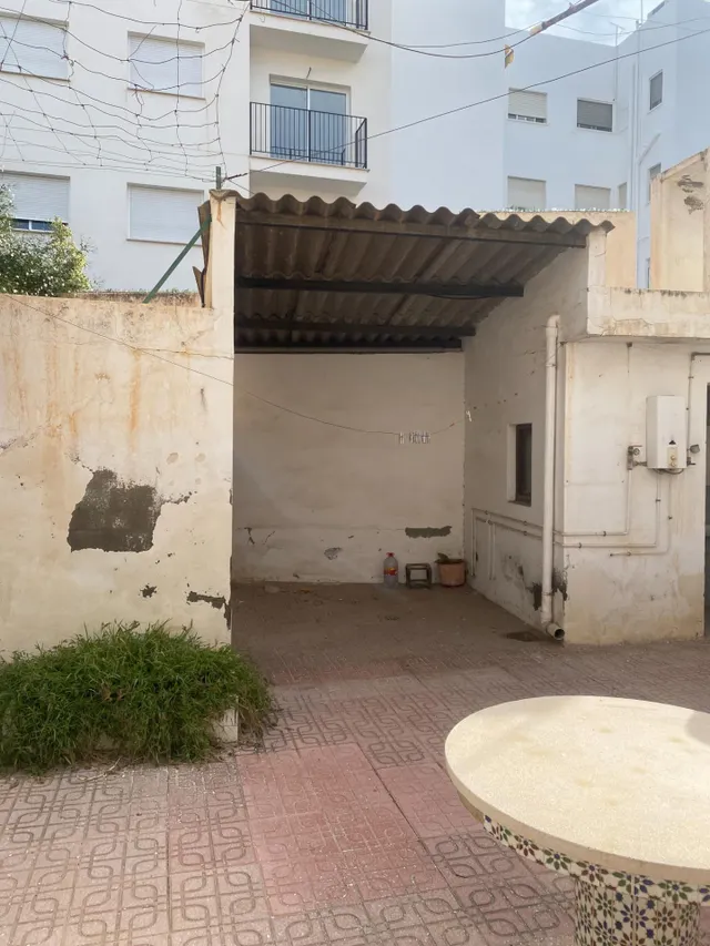 Oportunidad única, BAJO CON 80M DE PATIO — 8