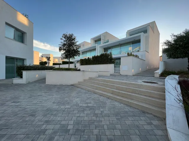 **Exclusivo chalet adosado en Sotogrande Alto: elegancia, confort y calidad de vida** — 12