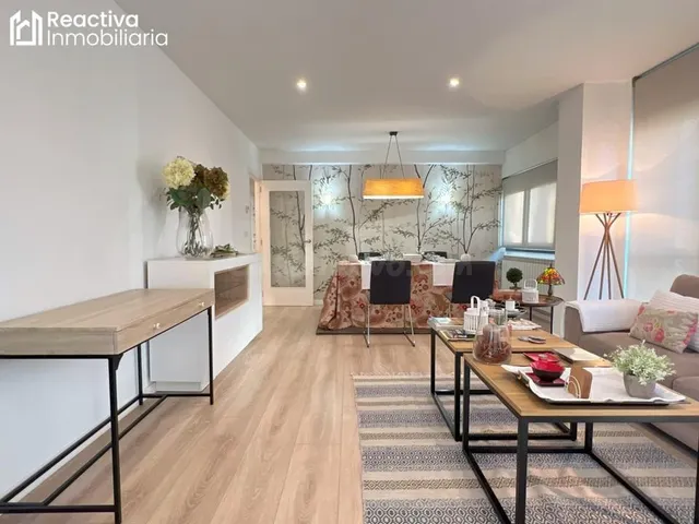 Piso 3 habitaciones 143m² en alquiler - Campus Sur - foto 4