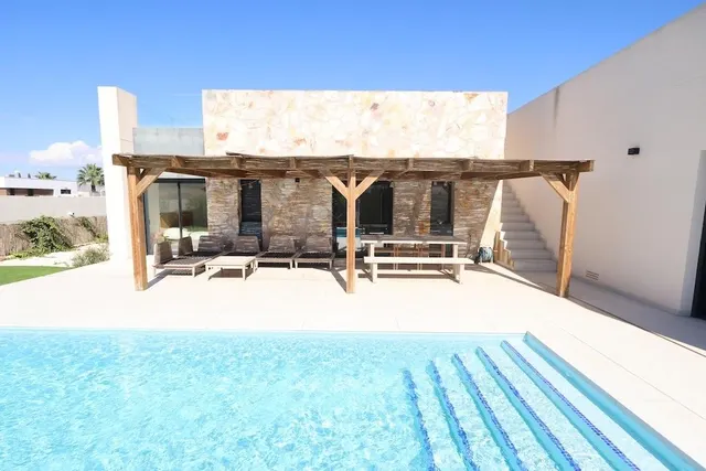 Elegante villa de nueva construcción con piscina climatizada privada cerca al golf, en La Finca, Algorfa — 18