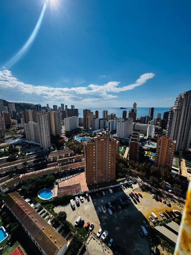 Piso de 3 habitaciones con vistas increíbles cerca de la playa de Levante Benidorm! www.euroloix.com — 31