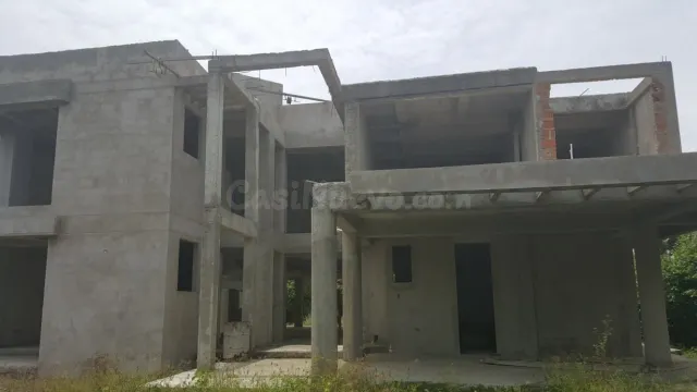 VENTA CASA EN ZONA NORTE OBRA NEGRA TERMINADA - foto 5