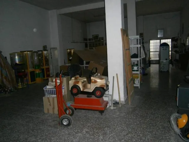 LOCAL COMERCIAL — 7
