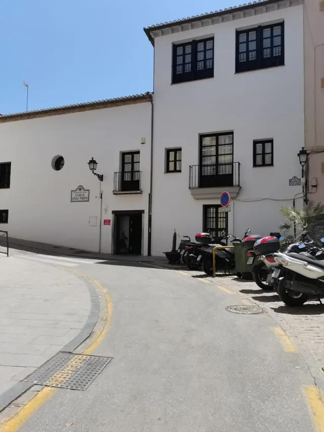 Plaza de garaje en centro de Granada — 9