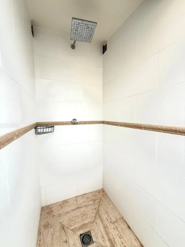 Exclusiva villa cerca del mar, diseñada para el descanso y l - foto 5