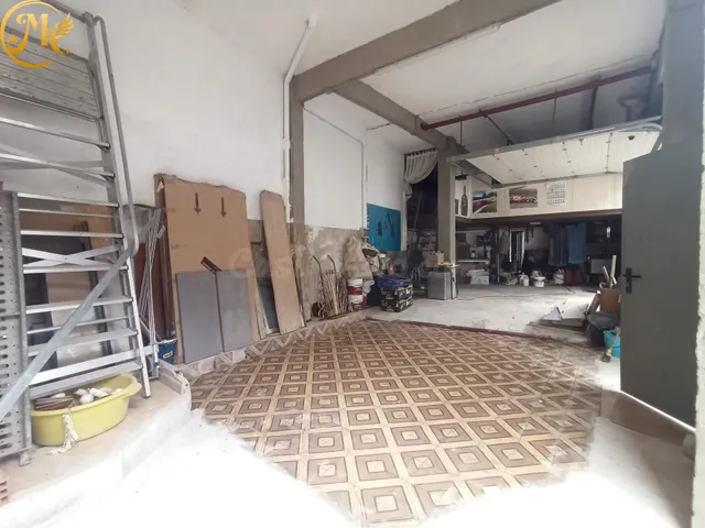 Local esquinero en Cisneros, actualmente con Vado, 2 puertas - foto 5
