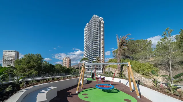 Amplio Apartamento de 3 Dormitorios junto a Las Rejas Golf — 22