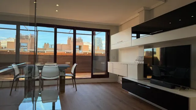 ¡Ático duplex con Terraza, Piscina y Pista de Padel en Maestro Rodrigo! — 13