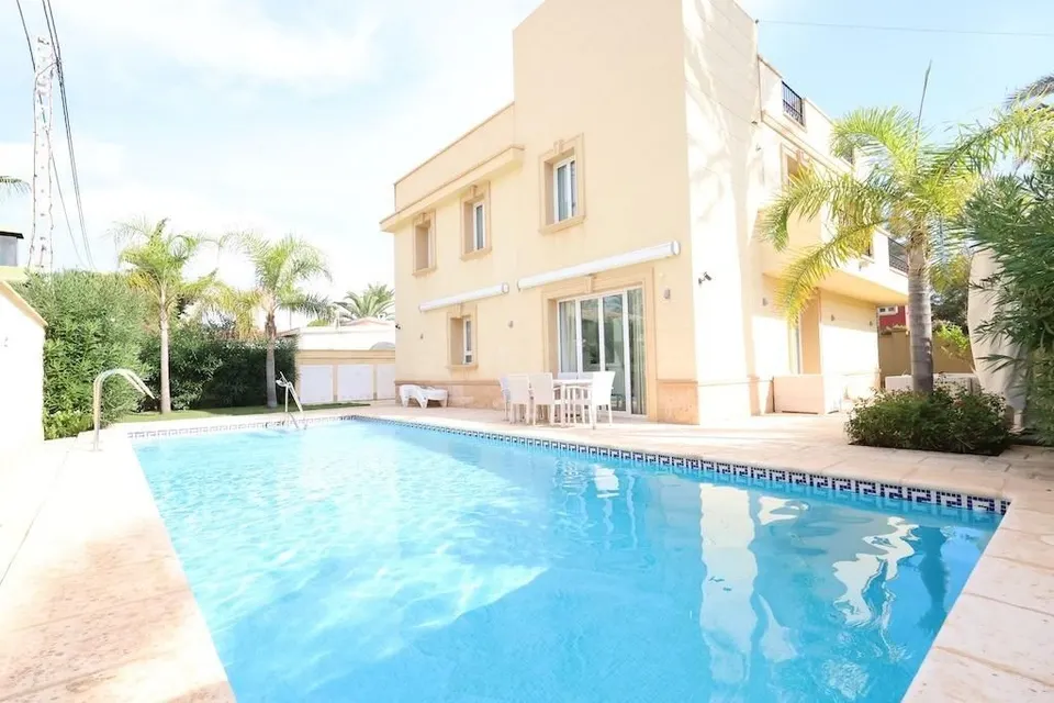 Villa 4 habitaciones 222m² en venta - Cabo Roig