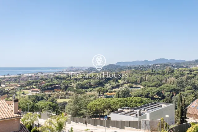 Casa en venta en Sant Vicenç de Montalt con espectaculares vistas al mar — 30