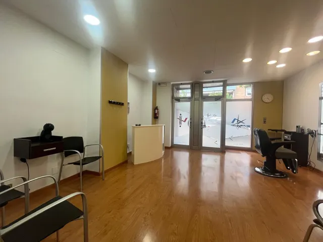 LOCAL DIÁFANO DE 60 M2 EN ZONA SETCAMINS — 17