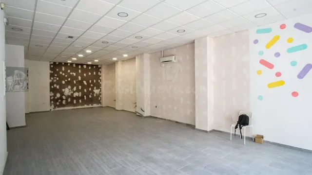 Local comercial en Gran Avenida de Elda. - foto 2