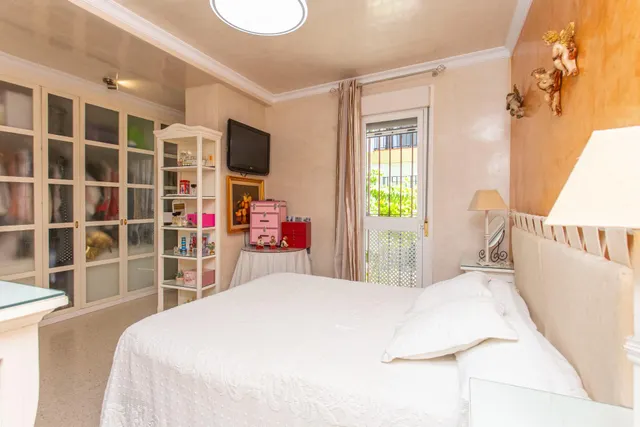 Se vende piso en planta baja en el centro (vpo) — 6