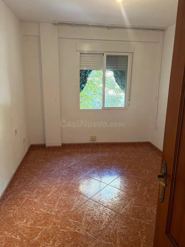 PISO EN LEVANTE!! — 15