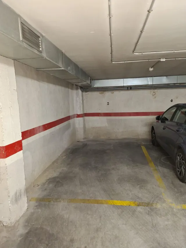 Parking en C/ Jaume I, 16 — 6