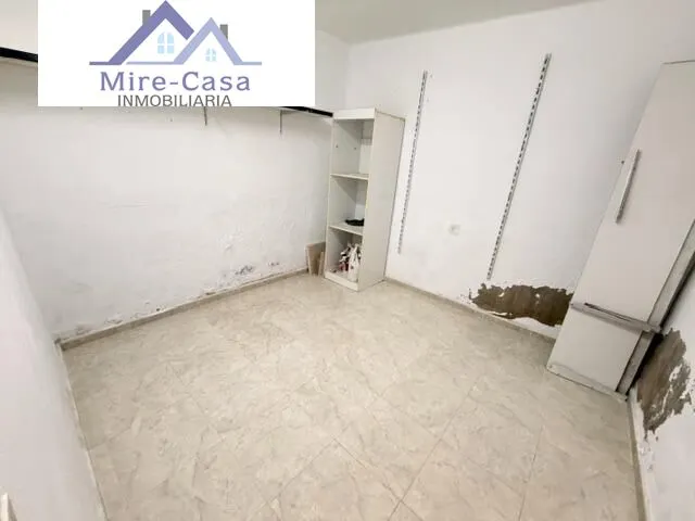 SE ALQUILA LOCAL COMERCIAL, NEGOCIO ANTERIOR TIENDA BISUTERÍA — 6