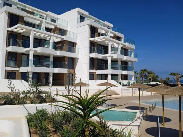 Preciosa vivienda frente al mar con urbanización — 6