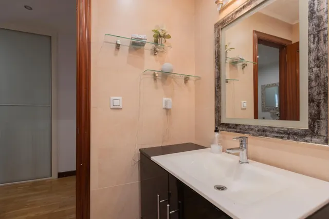 En venta Chalet adosado unifamiliar en Santovenia de Pisuerga — 37