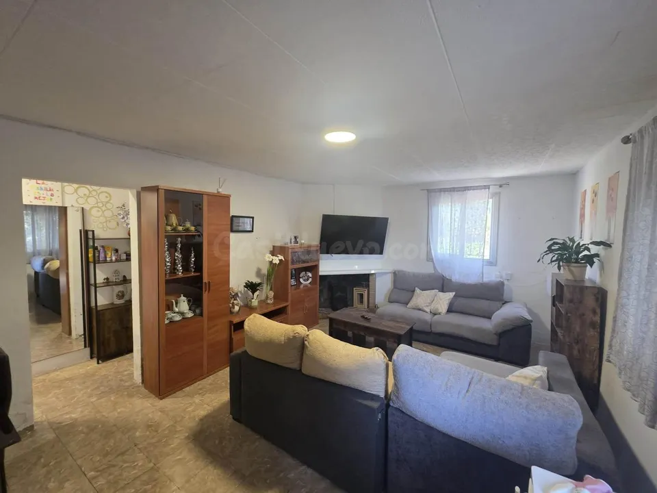 IDEAL PARA INVERSORES · CASA A CUATRO VIENTOS EN VENTA EN CAN VINYALS, ESPARREGUERA