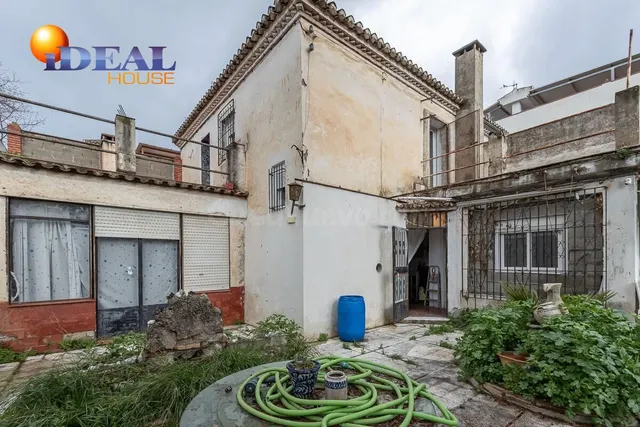 Casa con Parcela a Reformar en Granada - foto 5