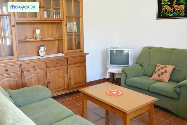 VENTA DE CASA CON TERRENO — 4