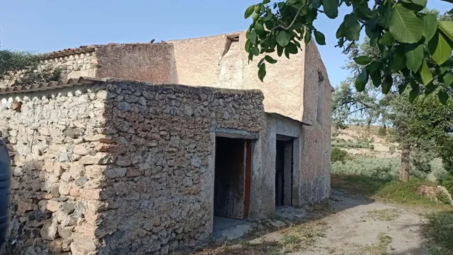 LÚCAR( ALMERÍA ). VENTA DE CORTIJO CON TERRENO. — 16