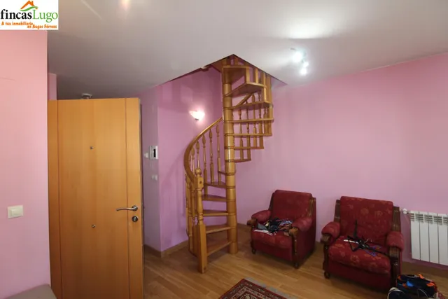 CASA REFORMADA AL LADO DE A PONTE ROMANA. — 11